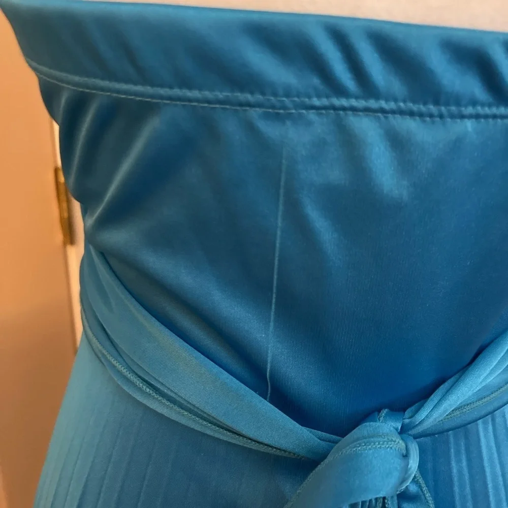 Speechless vintage electric blue halter fit & flare pleated party dress. Size S. - Picture 7 of 9